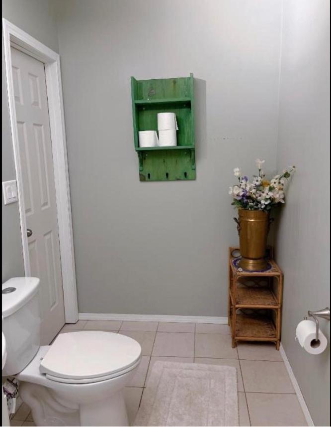 Best Garden House&3 Mins Bus Station Close C-Train&Free Parking YYC Exterior foto